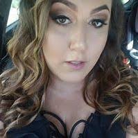 Amber Linnell's Instagram, Twitter & Facebook