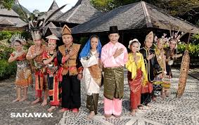 Unknown 10 december 2012 at 17:21. Masyarakat Peribumi Dan Suku Kaum Di Negeri Sarawak Bumi Kenyalang Azlan Rumadi