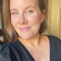 Nicole Towner's Instagram, Twitter & Facebook