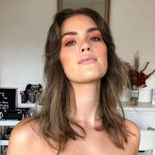 Lisa Sloane (@blondesandbanter_) • Instagram photos and videos