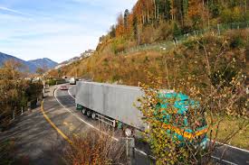 Forty miles from zurich in the heart of central switzerland, the axenstrasse is a historic motorway that's so achingly scenic it might even cure your vertigo. Axen Initiative Mitsprache Am Axen Ja
