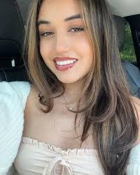 Brooke Dumas's Instagram, Twitter & Facebook