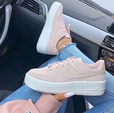 Pin By Sydney Dwyer On Shoe Inspo Nike Shoes Girls Nike Air Shoes Girls Shoes