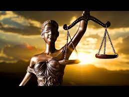Viene de ius —derecho— y significa en su acepción propia «lo justo») tiene varias acepciones en el diccionario de la lengua española. Y Que Es La Justicia Poesia Autor Leon Felipe Cobamich Ley Y Justicia Dama De La Justicia Dia De Los Abogados
