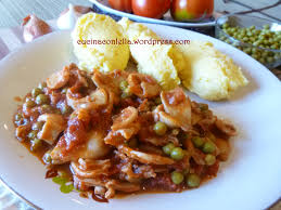 Check spelling or type a new query. Seppie In Umido Con Piselli Cucinaconlella