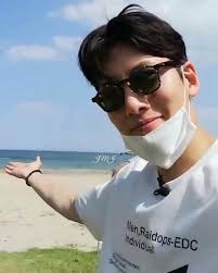 Always happy! #fridaymood Marie Osmond 💖