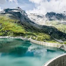 Dein Premium Kurzreisen Portal On Instagram Die Kaprun Hochgebirgsstauseen Mit Ihren Zwei Speicherseen Wa In 2020 Reisen Speichersee Kaprun