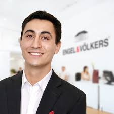 Beginner looking for tennis partner at Wash Park