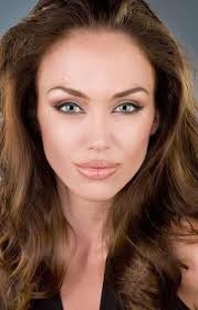 Tiffany Klaus's Instagram, Twitter & Facebook