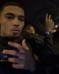 dapped em up but don't got my respect✍️”