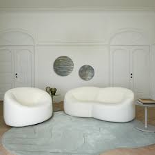 For 160 years, ligne roset furniture has been synonymous with elegance, and a testimony to the unique 'made in france' craftsmanship in the world of luxury furniture. Modernes Sofas Ligne Roset Zeitgenossische Mobel