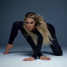 Fenomen Petek Alemdar'ın erotik görüntüleri interneti salladı