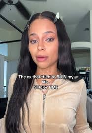 Daisy Duran's Instagram, Twitter & Facebook