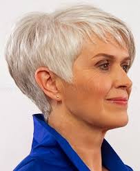 10 Easy Short Hairstyles For Women Over 60 Women Hairstyle Modernhairstylesforwomen Short Hair Styles Thick Hair Styles Short Hair With Layers