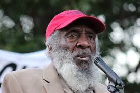 Comedian and civil rights activist Dick Gregory, St. Louis-born and bred,  dies at 84