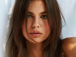 Jacquelyn Edwards's Instagram, Twitter & Facebook