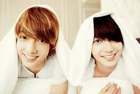 Famous Celebrity Siblings For National Siblings Day Celebrity Siblings Boyfriend Kpop Famous Celebrities