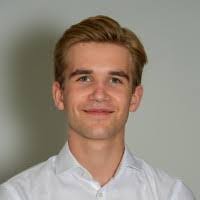 Amy Seim's Instagram, Twitter & Facebook