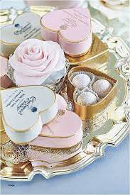 20 Affordable Wedding Favor Ideas To Delight Guests Of All Ages Mrs To Be Classy Wedding Favors Inexpensive Wedding Favors Wedding Favors Cheap