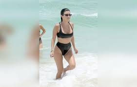 The issue of khloe's kamel camel toe has come up before on keeping up with the kardashians. back in september, khloe's sister kourtney. Photos Kourtney Kardashian Bikini Wedgie