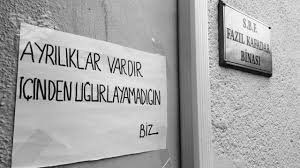 Duvar Ve Bir Arka Bahce Hikayesi