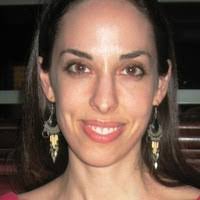 Gloria Whiting's Instagram, Twitter & Facebook