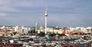 Der zuständige innenausschuss des abgeordnetenhauses beschloss am montag den entsprechenden antrag zu der notwendigen gesetzesänderung. Beschlossene Sache Der 8 Marz Wird In Berlin Gesetzlicher Feiertag