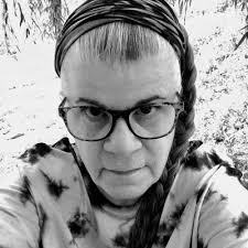 Cat West (@Catawu@mastodon.social)