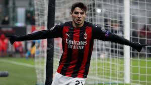 Visit the ac milan official website: Tottenham Ac Milan Advance To Europa League Knockout Stage