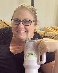 Fran Farrell's Instagram, Twitter & Facebook