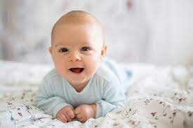 Oder erst mit 5 jahren oder noch. Ab Wann Konnen Babys Ihr Kopfchen Halten Babyartikel De