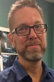 Zina Lee's Instagram, Twitter & Facebook