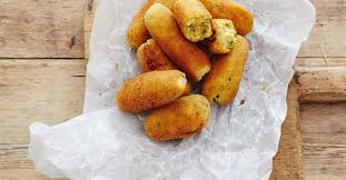 Kartoffelkroketten Mit Geflugel Rezept Kroketten Lebensmittel Essen Rezepte
