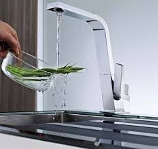 Descubre nuestro catálogo para renovar la grifería de tu cocina✅ grifería monomando de cocina con diseño de regadera de caño alto. Seleccion De Grifos De Cocina Monomando Hogar En Euronics Es