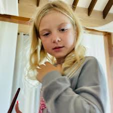 Tamara Fredericks's Instagram, Twitter & Facebook