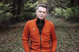 Chris, 60, has been in a relationship with charlotte corney, the owner of the isle of wight zoo, for over a decade. Chris Packham On How Being Bullied For His Asperger S Turned Him Into A Punk Times2 The Times