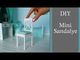 17 Mini Sandalye Yapimi Diy Barbie Esya Jak Zrobic Krzeslo Dla Lalki How To Do It Dollhouse Chair Dollhouse Chair Diy Dollhouse Furniture Barbie Furniture