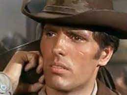 Italian actor giuliano gemma has acted in numerous films during his lengthy career. á… Giuliano Gemma Darsteller Der Bud Spencer Terence Hill Filme