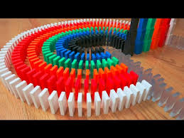Os fãs do dominó encontrarão neste jogo tipo cassino uma excelente experiência online. 31 Unreal Domino Tricks 10 000 Dominoes Youtube