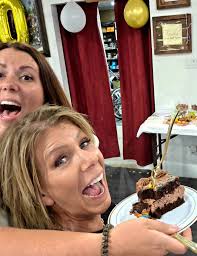 Robyn taking the personality test she lied about