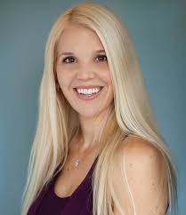 Crystal Dooley's Instagram, Twitter & Facebook