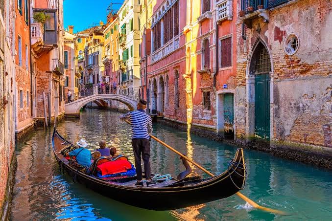 Top 24 Must-Visit Holiday Destinations In February 2027