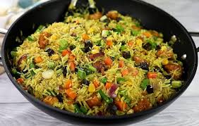 Different vegetables can also be used according to one's. Scooper Ghana News How To Prepare Nigerian Fried Rice