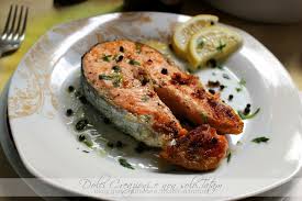 Prendere il salmone dal frigorifero e spennellare l'intera superficie con un po' di olio. Salmone Al Pepe Alla Griglia O In Padella Ricetta Facile E Leggera