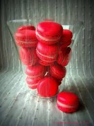 Macarons Framboises Et Chocolat Blanc Recette Macaron Framboise Macaron Recette Macaron