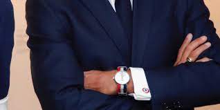 Pour les articles homonymes, voir bleu blanc rouge. La Montre Lip D Emmanuel Macron La Bonne Affaire De La Boutique De L Elysee Le Point Montres