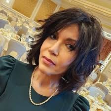 Feeling fabulous in this coat 🤩 Ready to go out! #AWomanMakesAPlan  #ItsGreatToBe76