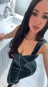 Elia Carrillo's Instagram, Twitter & Facebook