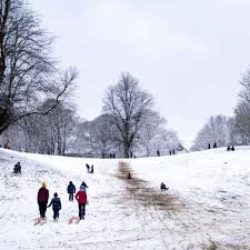 Es kündigt sich ein wintereinbruch an, der heftiger wird als der jahrhundertwinter 1978/79. Wetter Seltenes Blutschnee Phanomen Am Wochenende Moglich Wetter