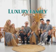 Check spelling or type a new query. Model Baju Batik Sarimbit Keluarga 2021 Terbaru Update Terbaru